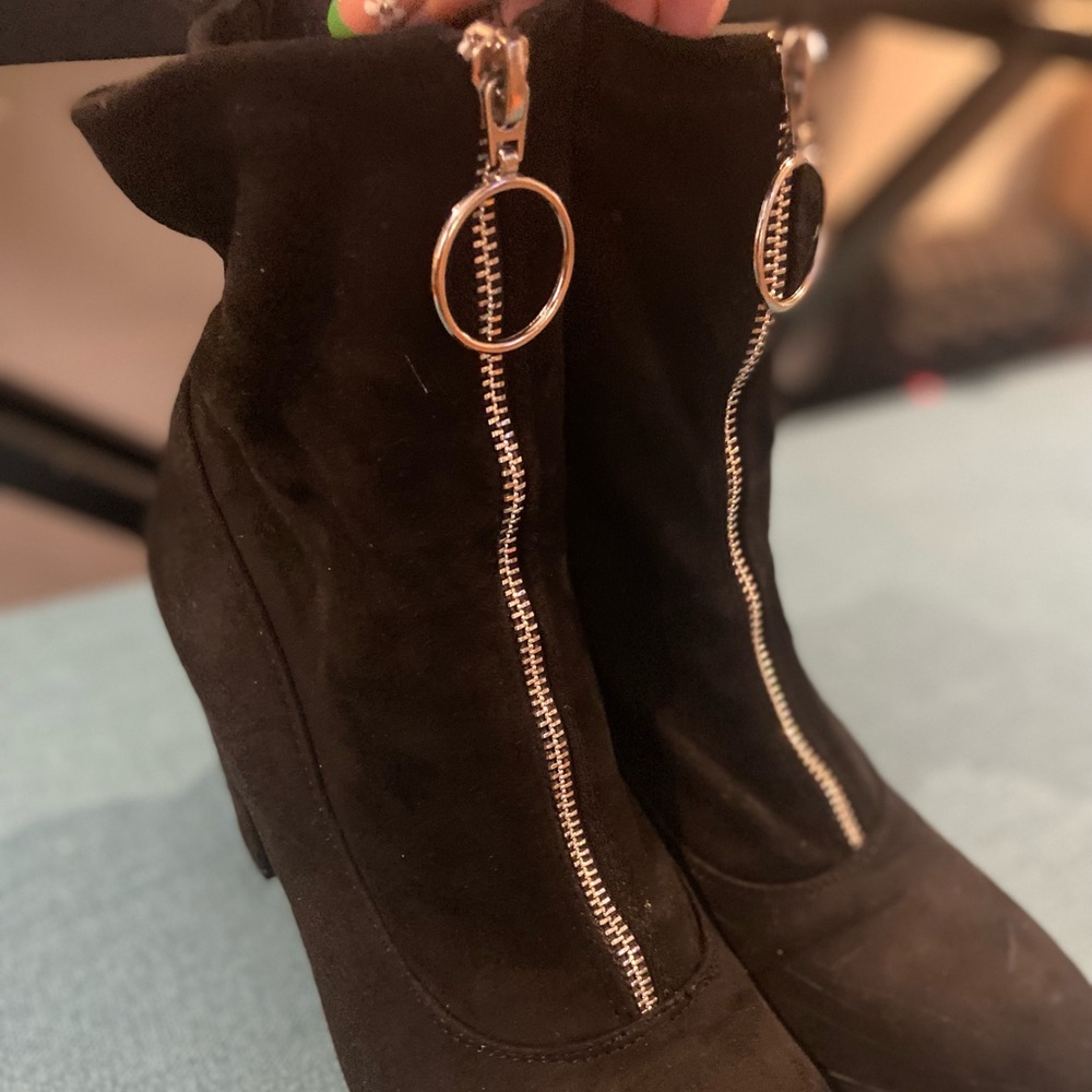 Women’s sock boot